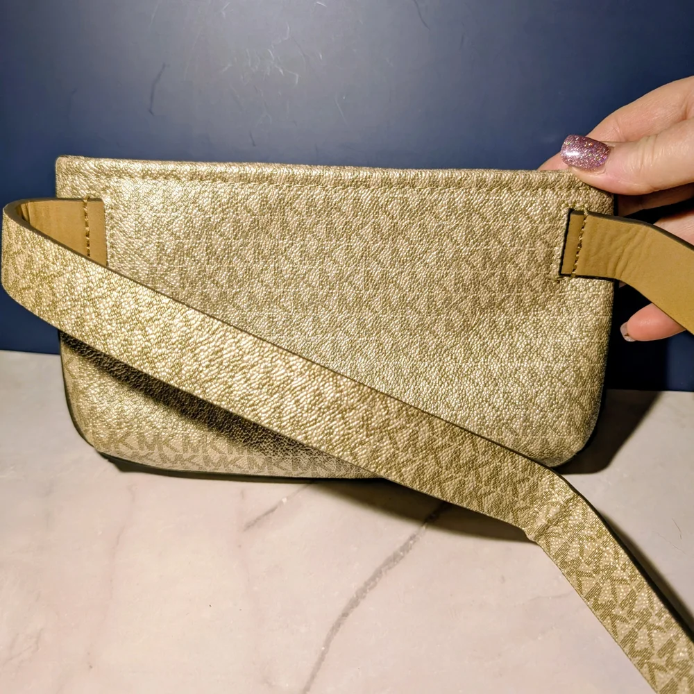 Michael Kors Gold Women's Belt Bag EUC Size M/8 - Picture 5 of 8